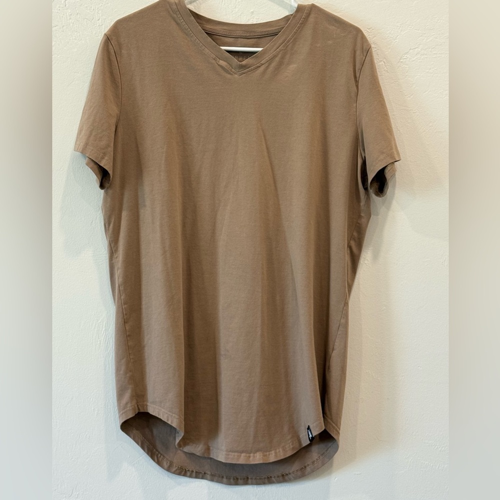 Young LA shirt. V neck. Short sleeves. Men’s medium.